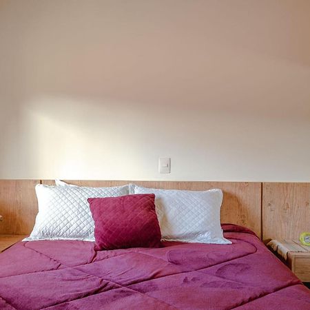 Flat Novo, Aconchegante E No Coracao Do Capivari / Internet + Aquecedores Кампус-ду-Жордау Экстерьер фото