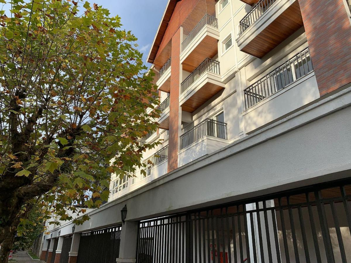 Flat Novo, Aconchegante E No Coracao Do Capivari / Internet + Aquecedores Кампус-ду-Жордау Экстерьер фото